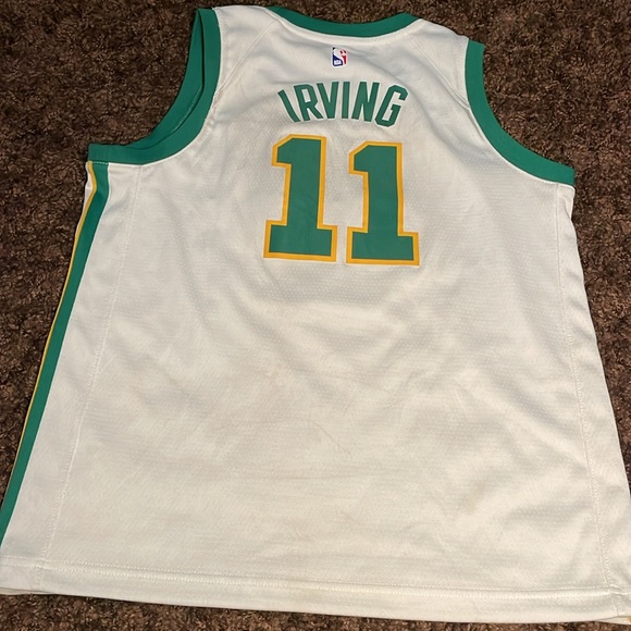 Nike Celtics jersey used ones for a couple hours size large for 13 / 14 years - Picture 4 of 4